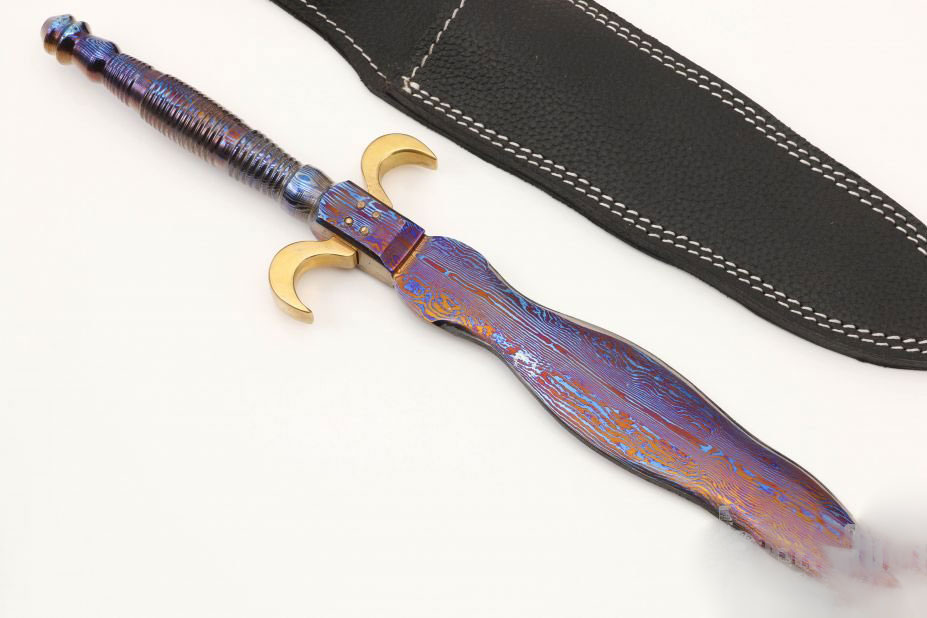 Curved Blade Masterpiece MokuTi Kris Dagger - Image 2