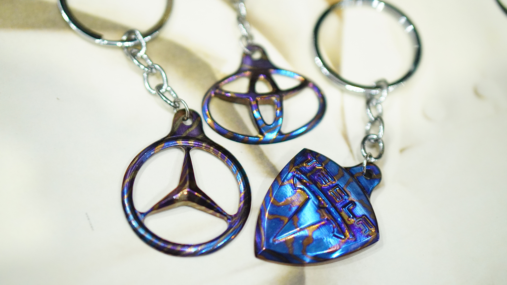 Custom Timascus Keychains – Handcrafted Titanium Accessories - Image 2