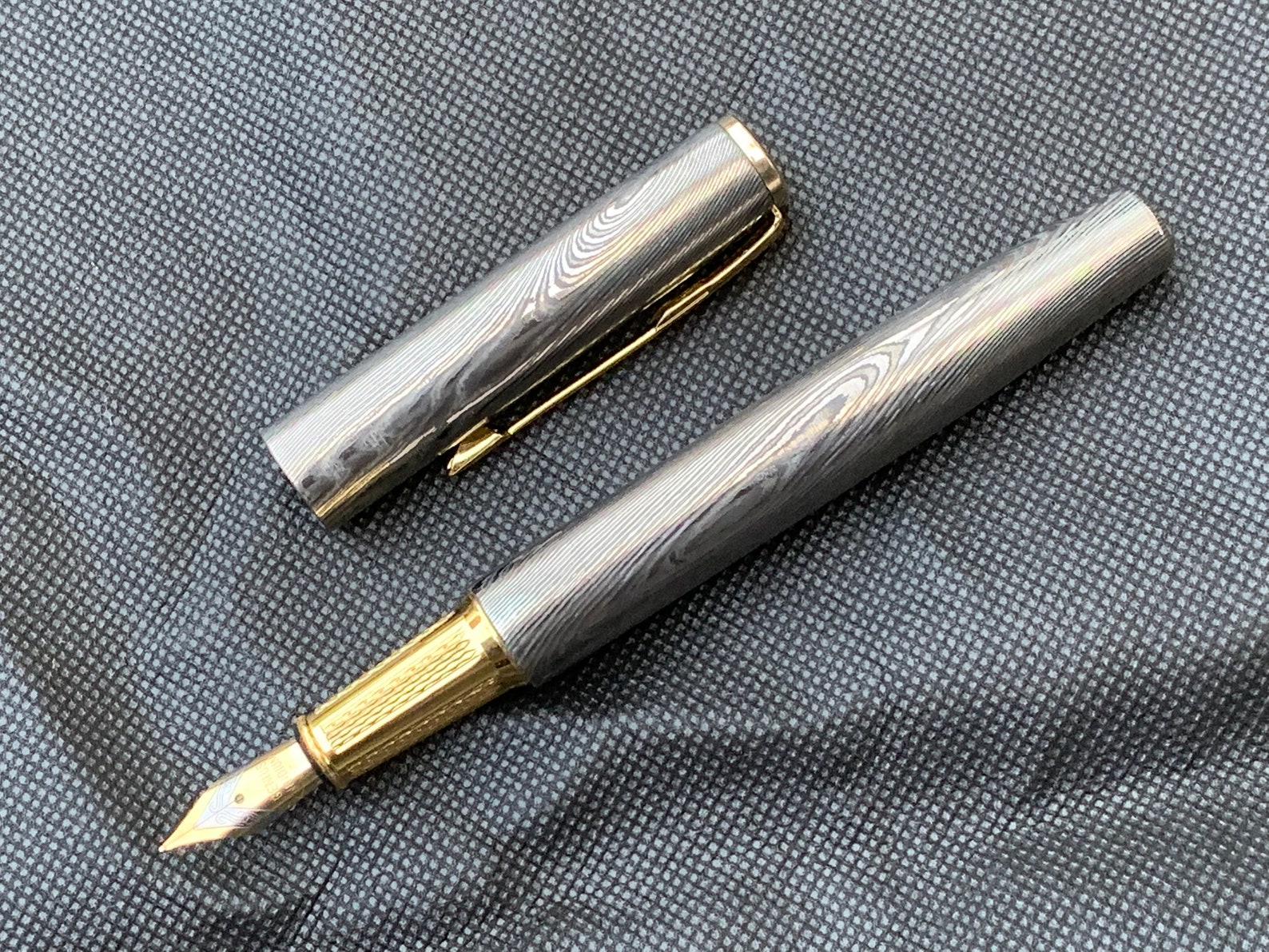 Handmade stainless Steel Damascus Fountain Pen with Golden point - Image 4