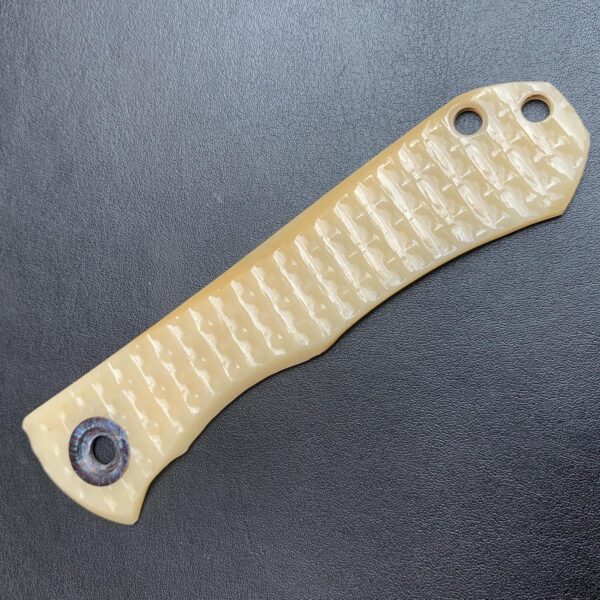 Chris Reeve Umnumzaan Cow Bone Custom Show Side Scale ZircuTi Pivot Collar Knife Scale Edc Accessories Personalized Scale Titanium Groomsmen