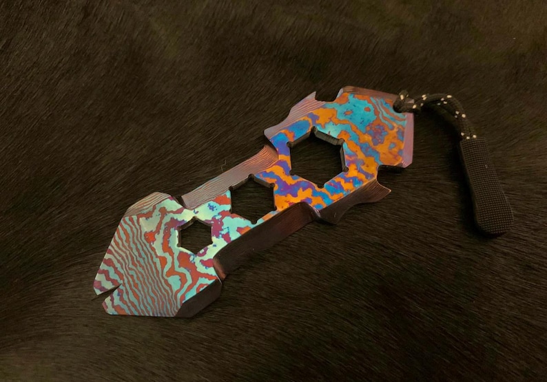 Timascus Pocket Prybar Bottle Opener Tool - Image 5