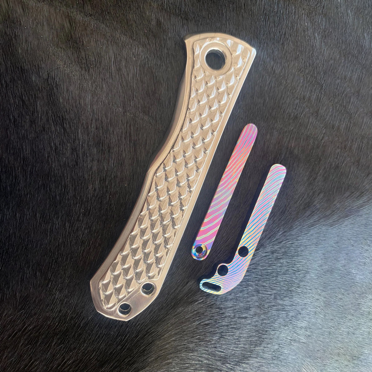 3D dragon skin Ti Chris reeves Umnumzaan