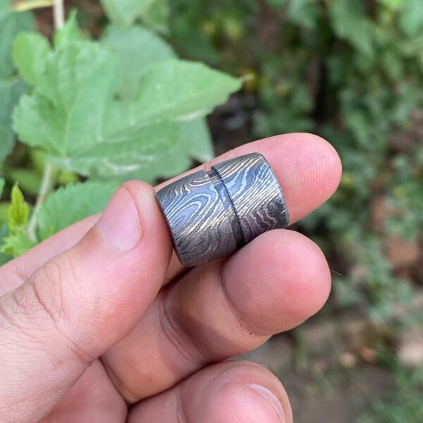 Handmade Damascus Steel Paracord Bead | Heavy-Duty EDC Lanyard Charm, Zipper Pull, and Bracelet Accent